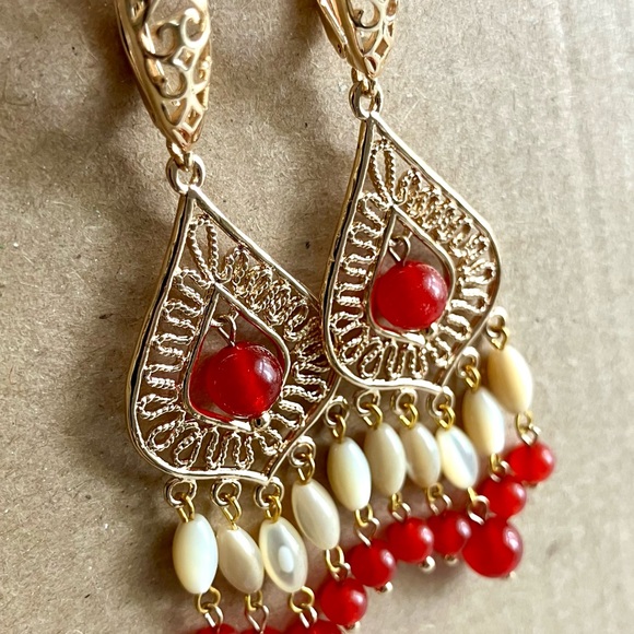 NWT AtriaMinerals red jade chandelier earrings - Picture 2 of 4